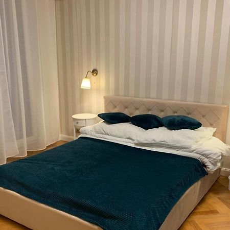New Oldtown Apartment Near St Martin Cathedral, Ac, Balcony Братислава Экстерьер фото